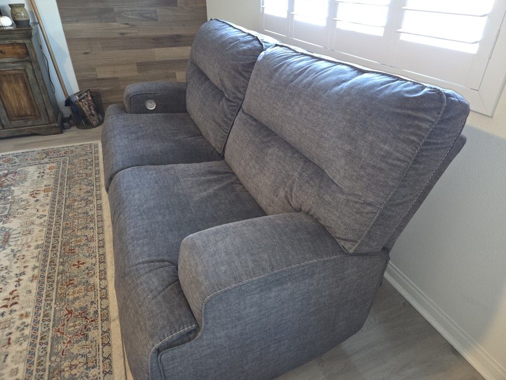 Electric Reclining Sofa