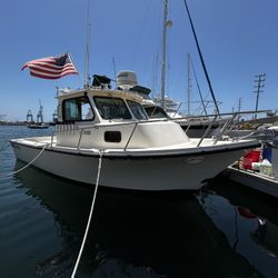 2002 Parker 2320  Boat