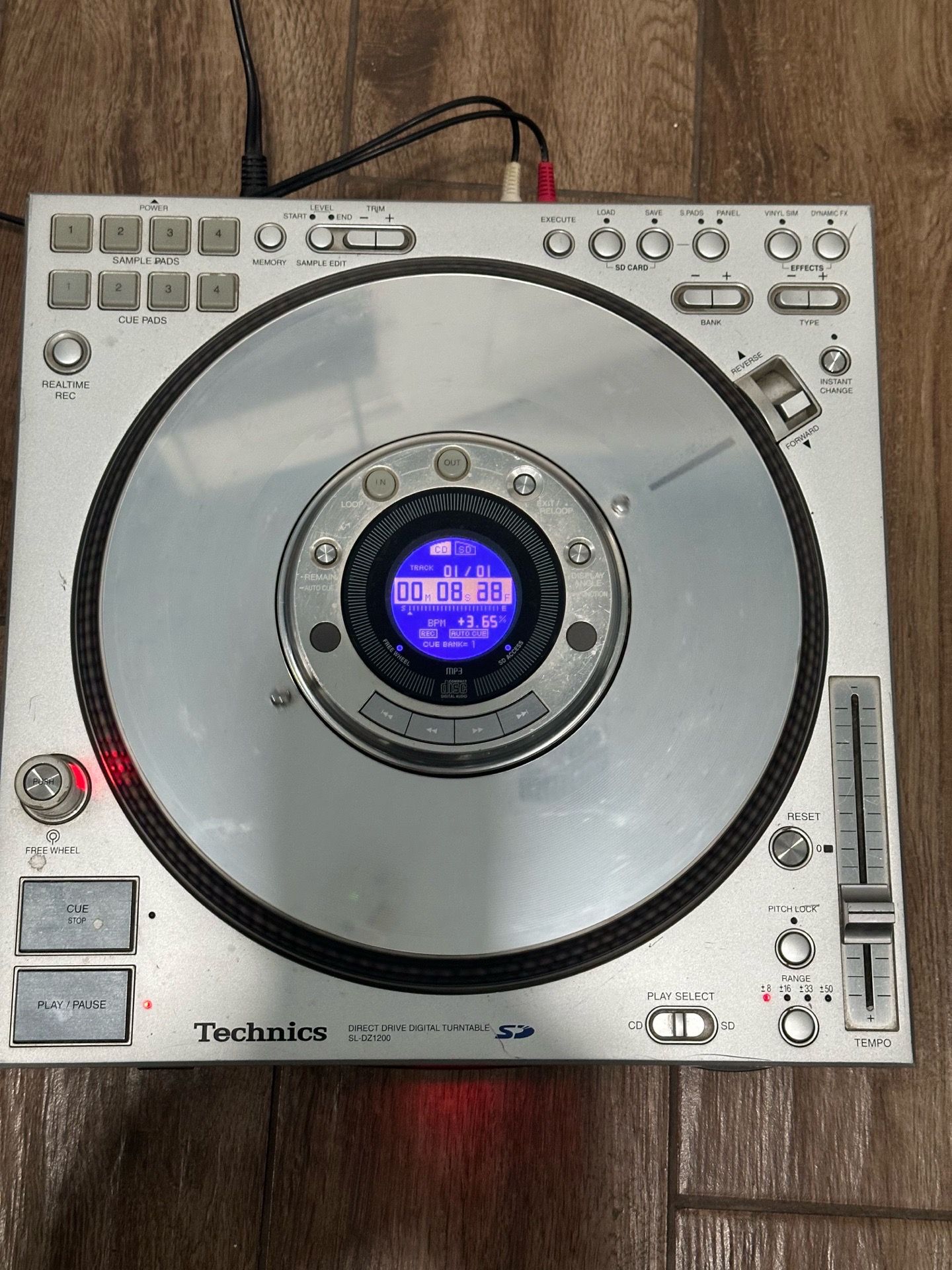 Technics direct drive digital turntable SL – DZ 1200