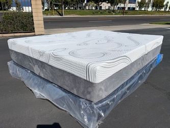 King Organic Hybrid Cool Gel Memory Foam Mattress!•~•~•