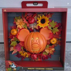 Disney Disneyland Mickey Mouse pumpkin wreath New lights up