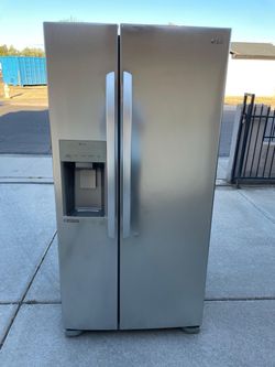 Refrigerator LG Stainless Steel side 33x69 28 depht