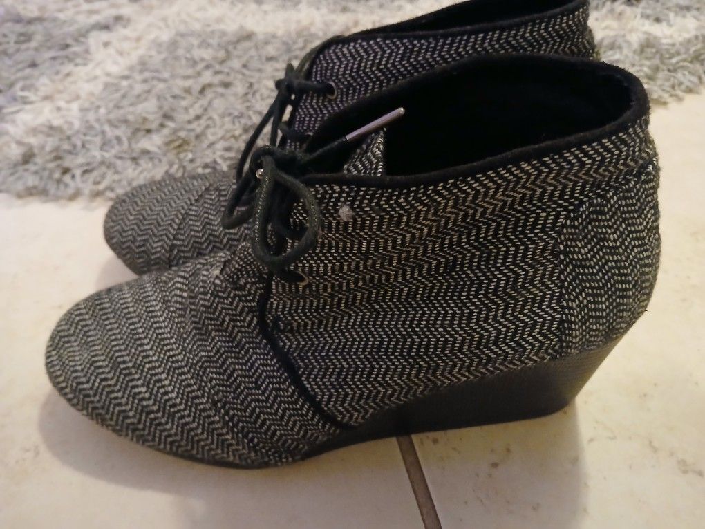 Tom's Wedges