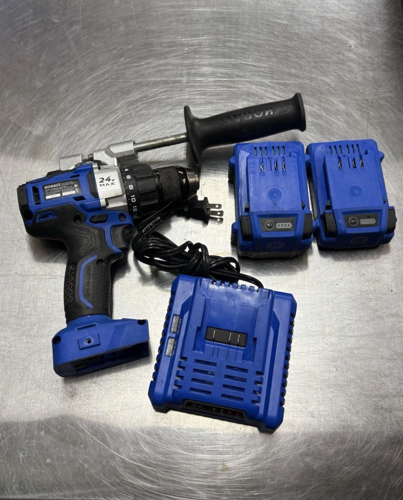 Kobalt 24V Max  1/2" Brushless Drill/Driver W/ 2 batteries & Charger