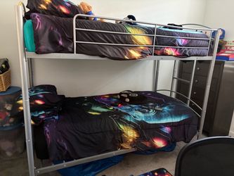 Bunk bed