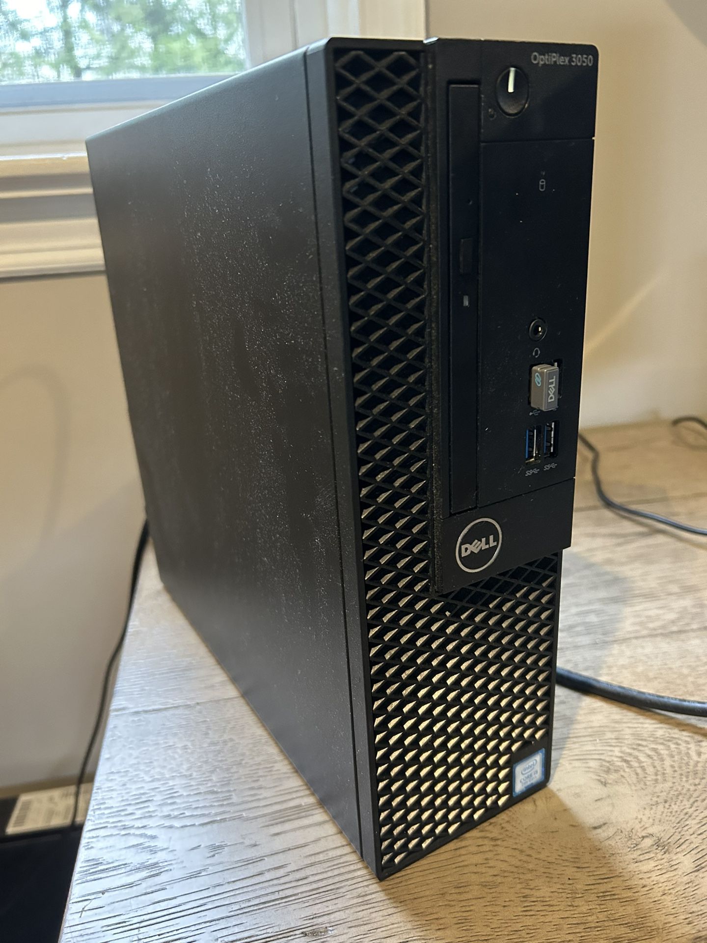 Dell Desktop Computer 