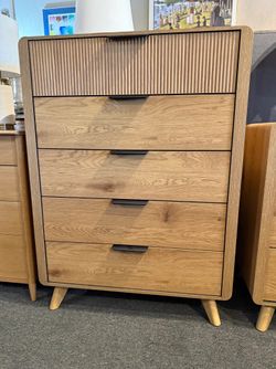 Brand New MCM Style Dresser Chest Oak Mid Century Modern