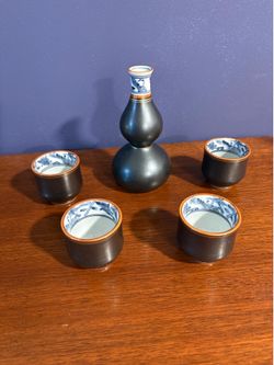 Antique saki kit