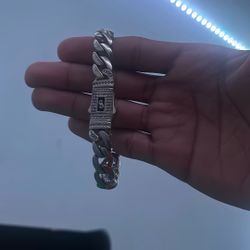 Nice silver bracelet 