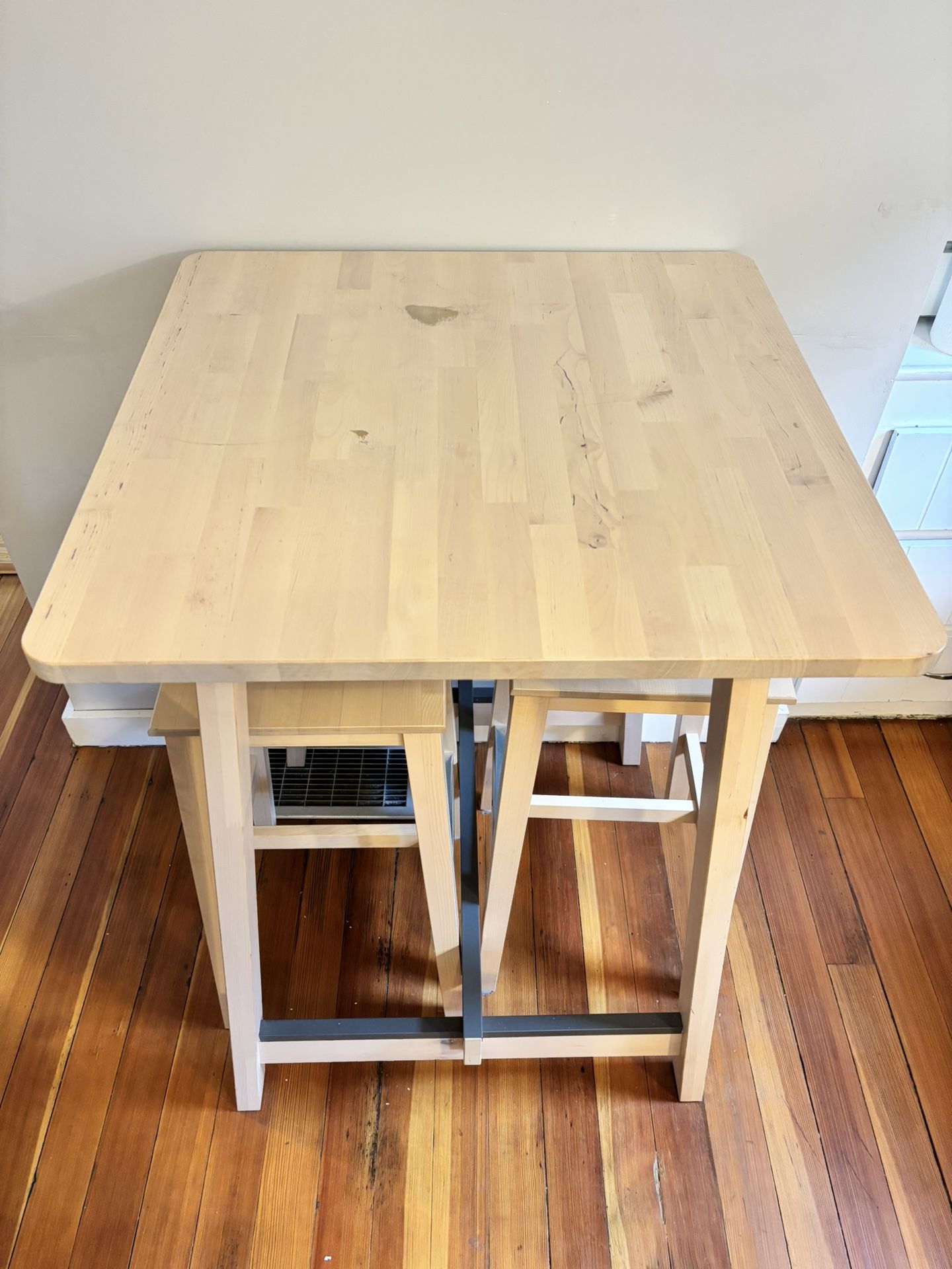 Bar Table With Stools