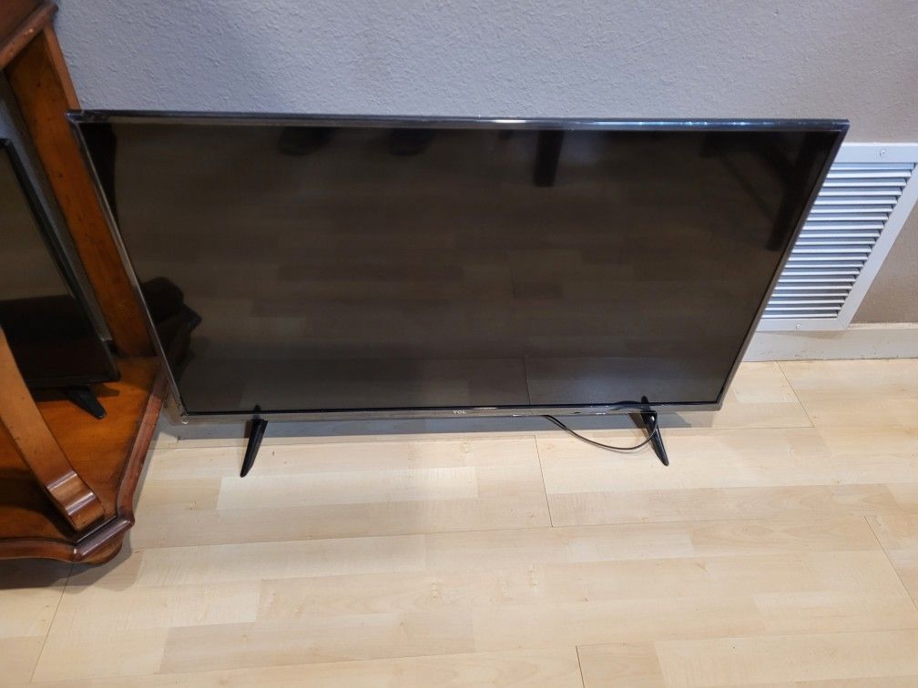 43" 43 Inch TCL Smart TV
