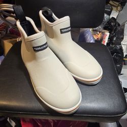 New Men's Terratrax Fishing Boots 8