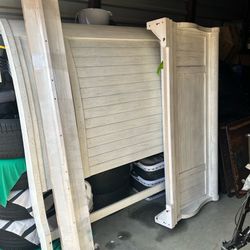 OBO Queen bedroom set