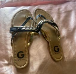 Guess black & gold sandals with silver chain detail #guess #summer