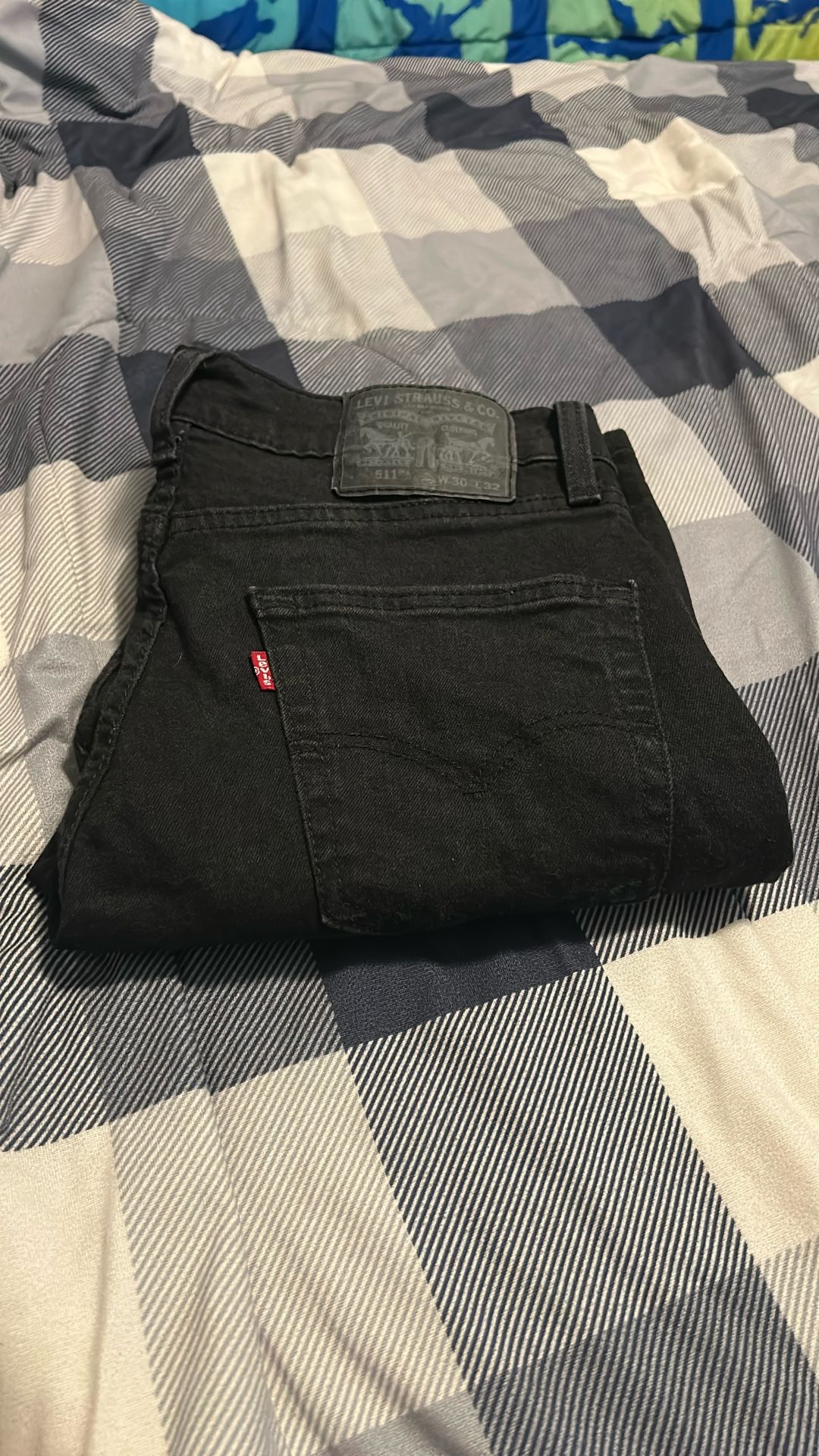Levi Jeans Size 30w 32L