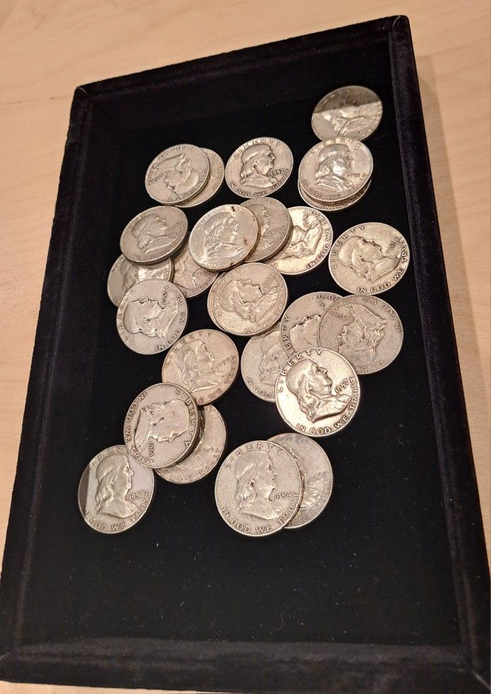 26 TOTAL 90% SILVER BENJAMIN HALF DOLLARS WITH FULL DATES** BENJIE'S PRICE 💯 % FIRM!!
