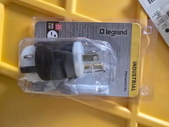 Legrand Industrial Straight Blade Plug PS5366XCVV4