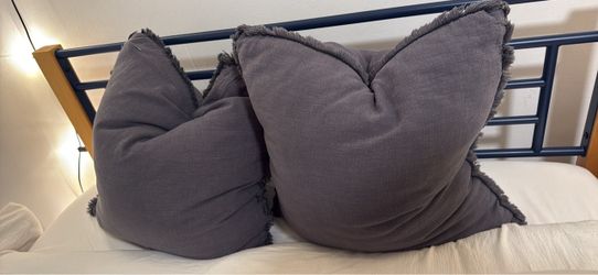 Decorative pillows