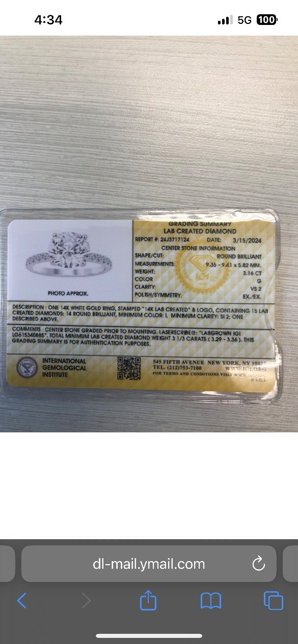 Women's Engagement Ring