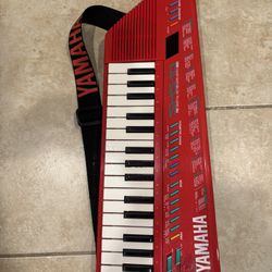 YAMAHA SHS-10R FM DIGITAL KEYBOARD SYNTHESIZER SHOULDER KEYTAR MIDI RED VINTAGE JAPAN EXCELLENT WORKING