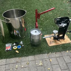 Automatic Master-Sealer And Beer Canning Lot