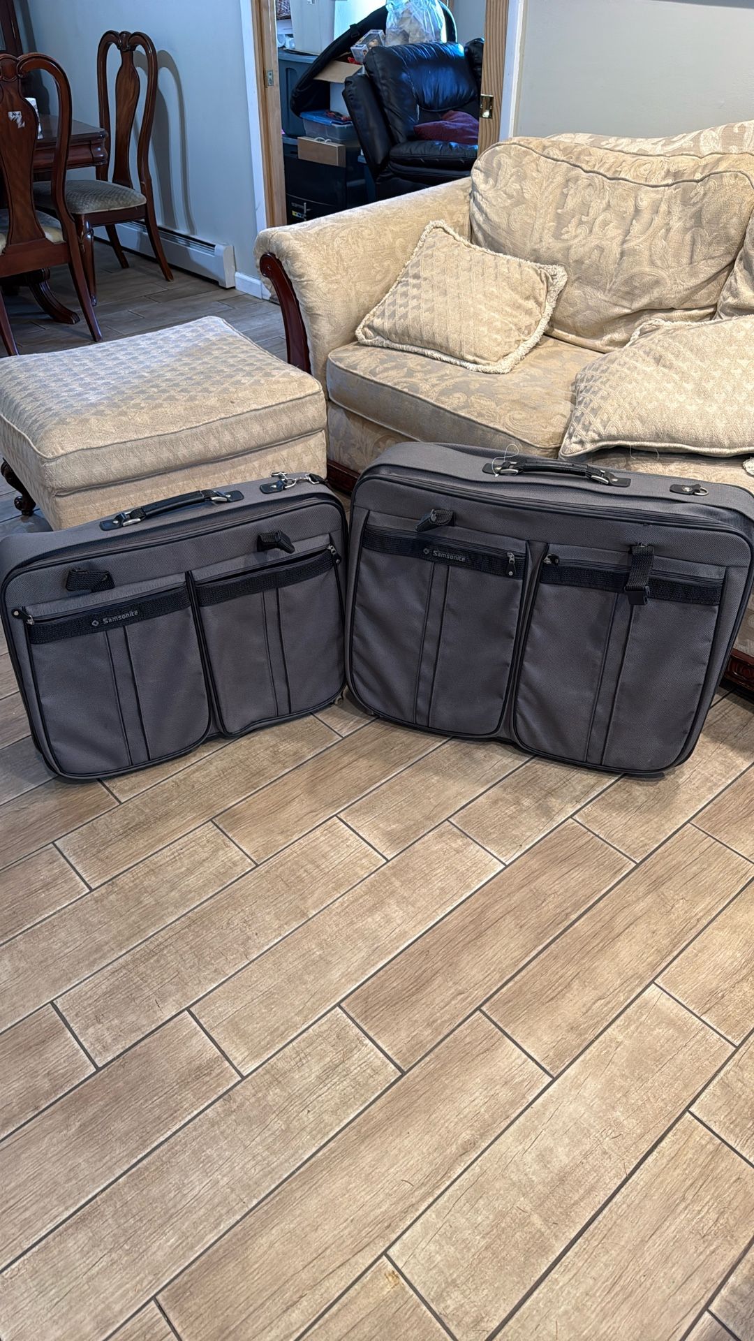 Samsonite Matching Luggage Set