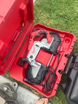 Milwaukee Deep Cut Band Saw