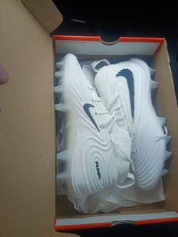 Football cleats