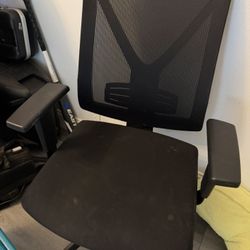 Black Desk Chair 