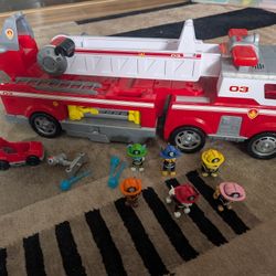 PAW Patrol Ultimate Rescue Fire Truck with Extendable 2 ft. Tall Ladder, for Ages 3 and Up