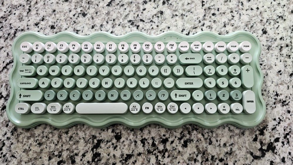 Cute Wireless Keyboard 