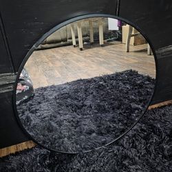 19" Black Round Mirror