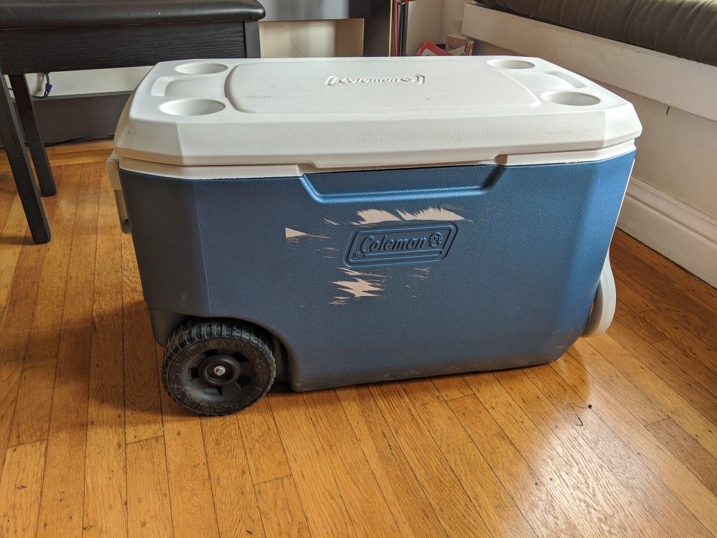 Coleman 62 quart 5 day cooler with wheels