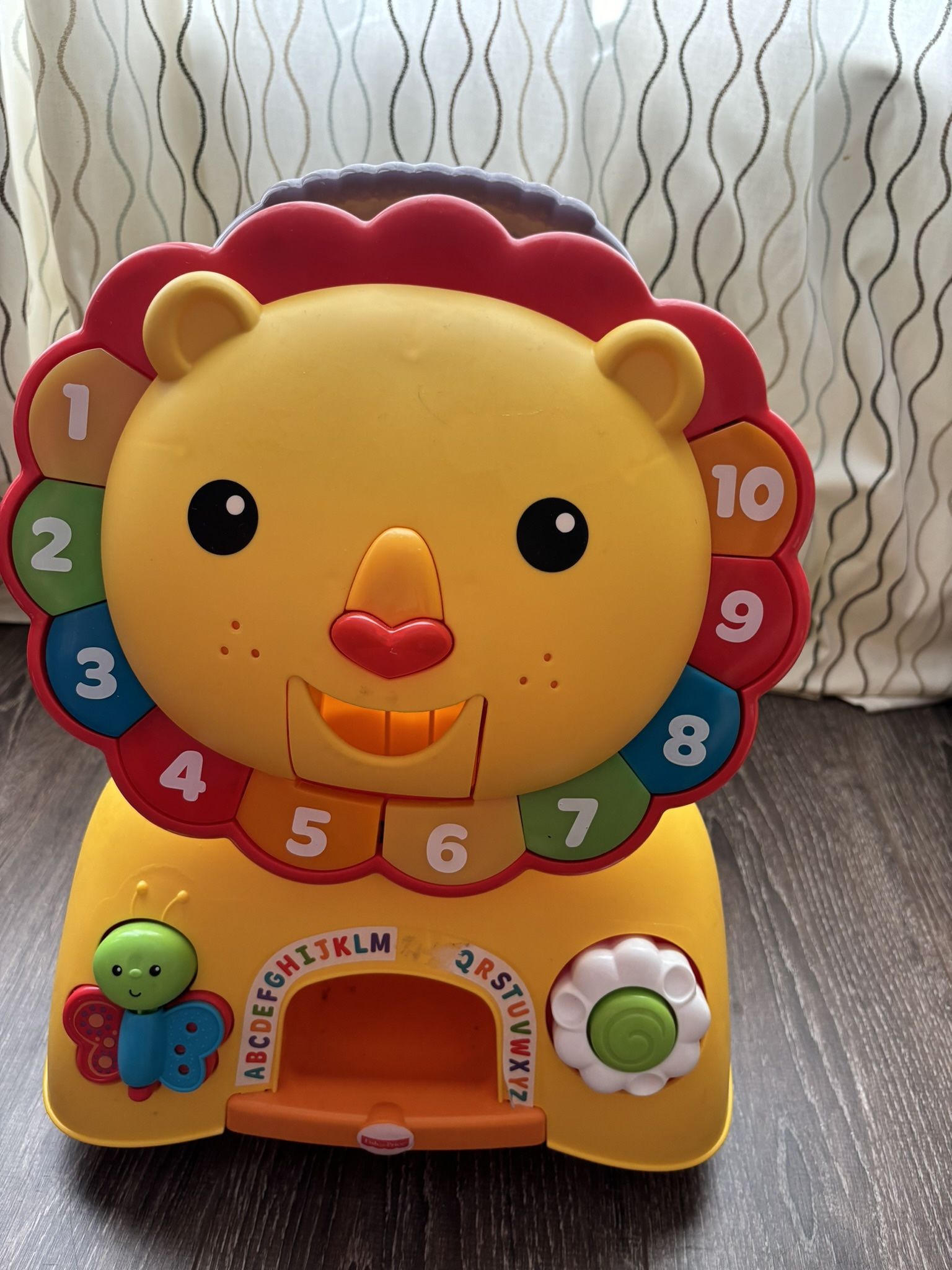 Ride On And Push Lion