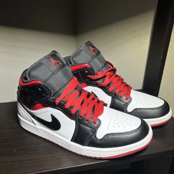 Air Jordan 1 Mid