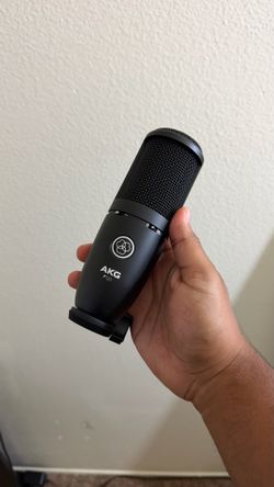 AKG Condenser Mic P120