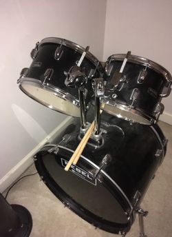 REBEL DRUMSET