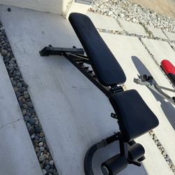 Adjustable Bench! Like New Condition 