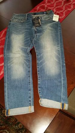 ****Brand New Woman's Lucky Brand Jeans ****