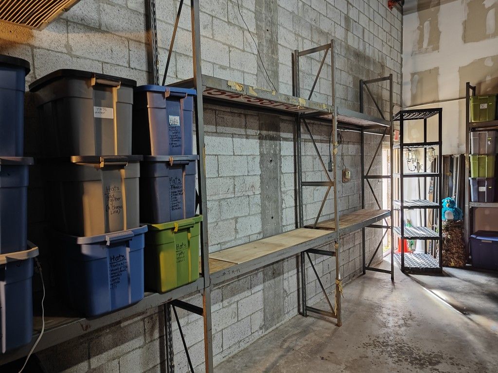 Warehouse Pallet Racks Metal Shelving (Keystone Style) for Sale in Fort ...