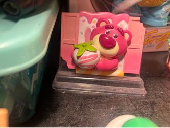 Disney figures