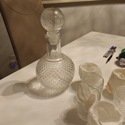 Glass Decanter With Six Glasses