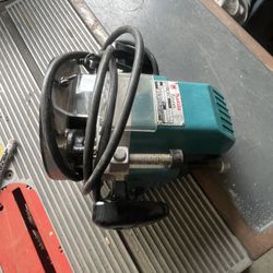 Makita Router 