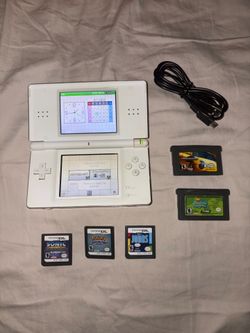 NINTENDO DS LITE + 5 games