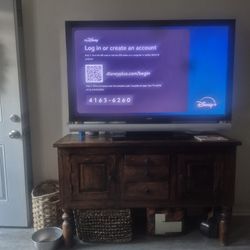 55 Inch Tv VIZIO..older Model...I used a Firestick..