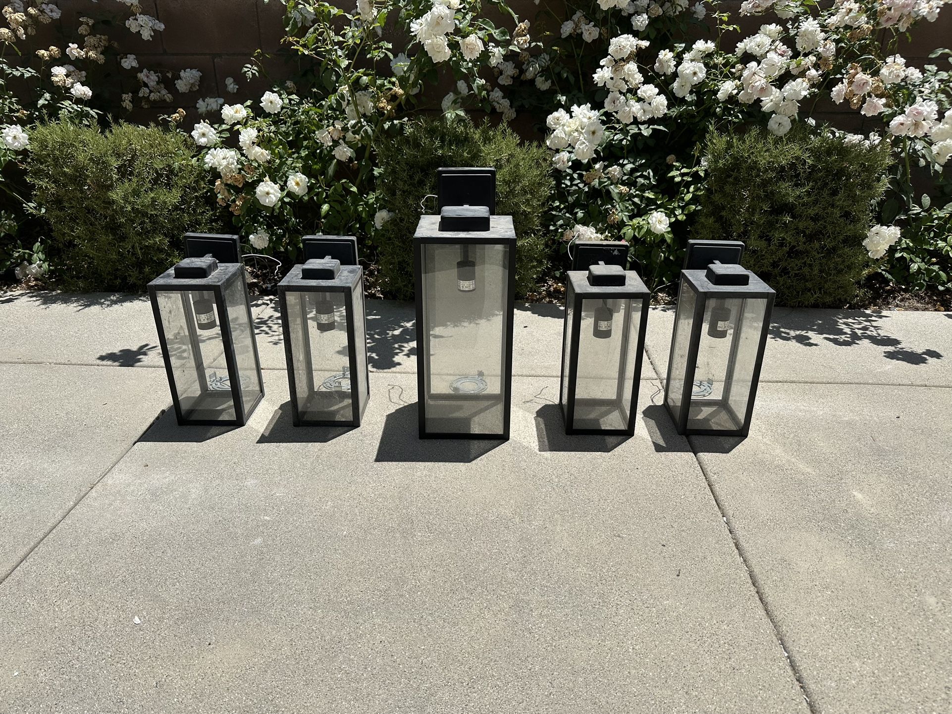 Outdoor Light Fixtures