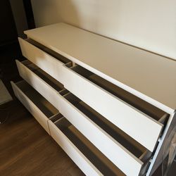Dresser IKEA Shelf’s 