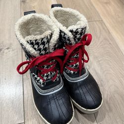 Sorel size 7
