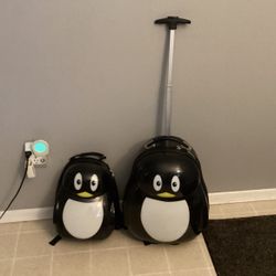 CUTE PENGUIN OVERNITE TRAVEL BAG SUIT CASE W/ Matching Backpack