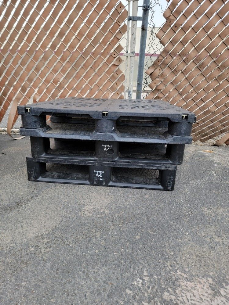 Plastic Pallets